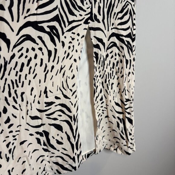 Fifteen Twenty animal print slit midi skirt - Picture 3 of 6